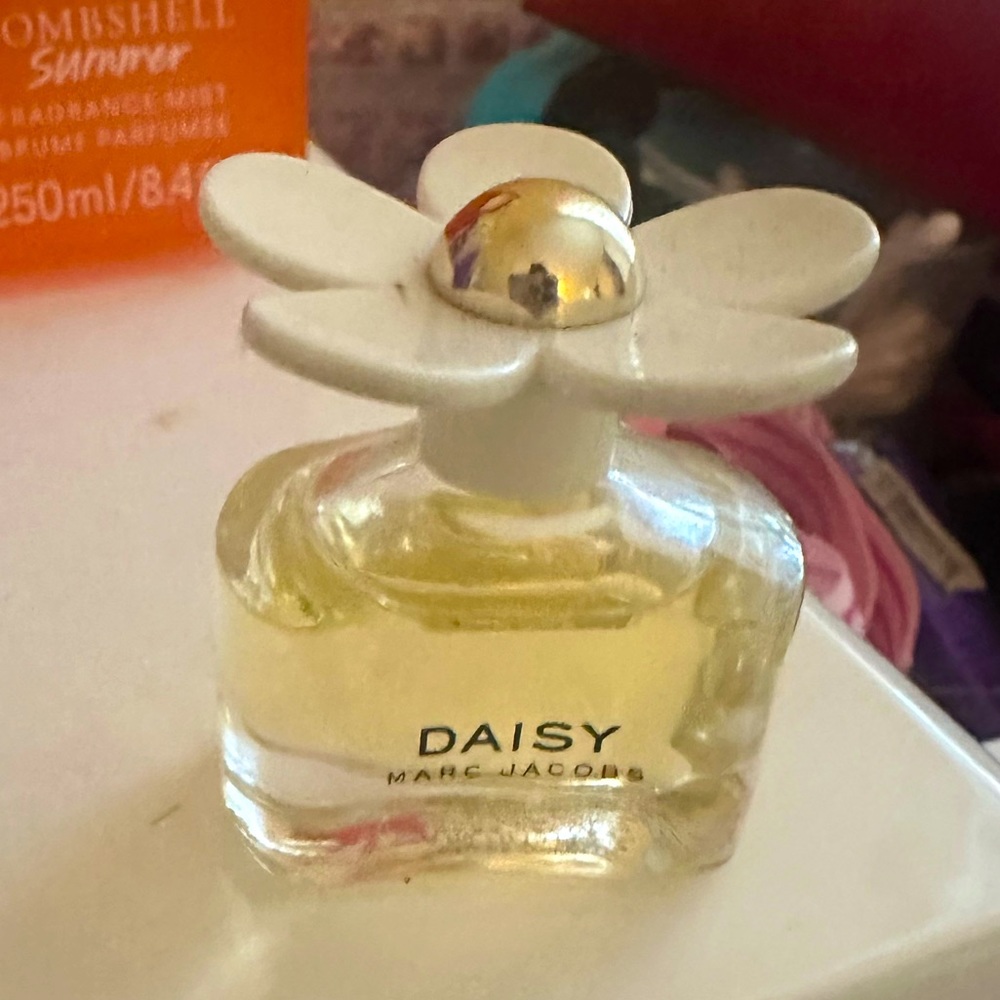 Daisy Marc jacobs mini